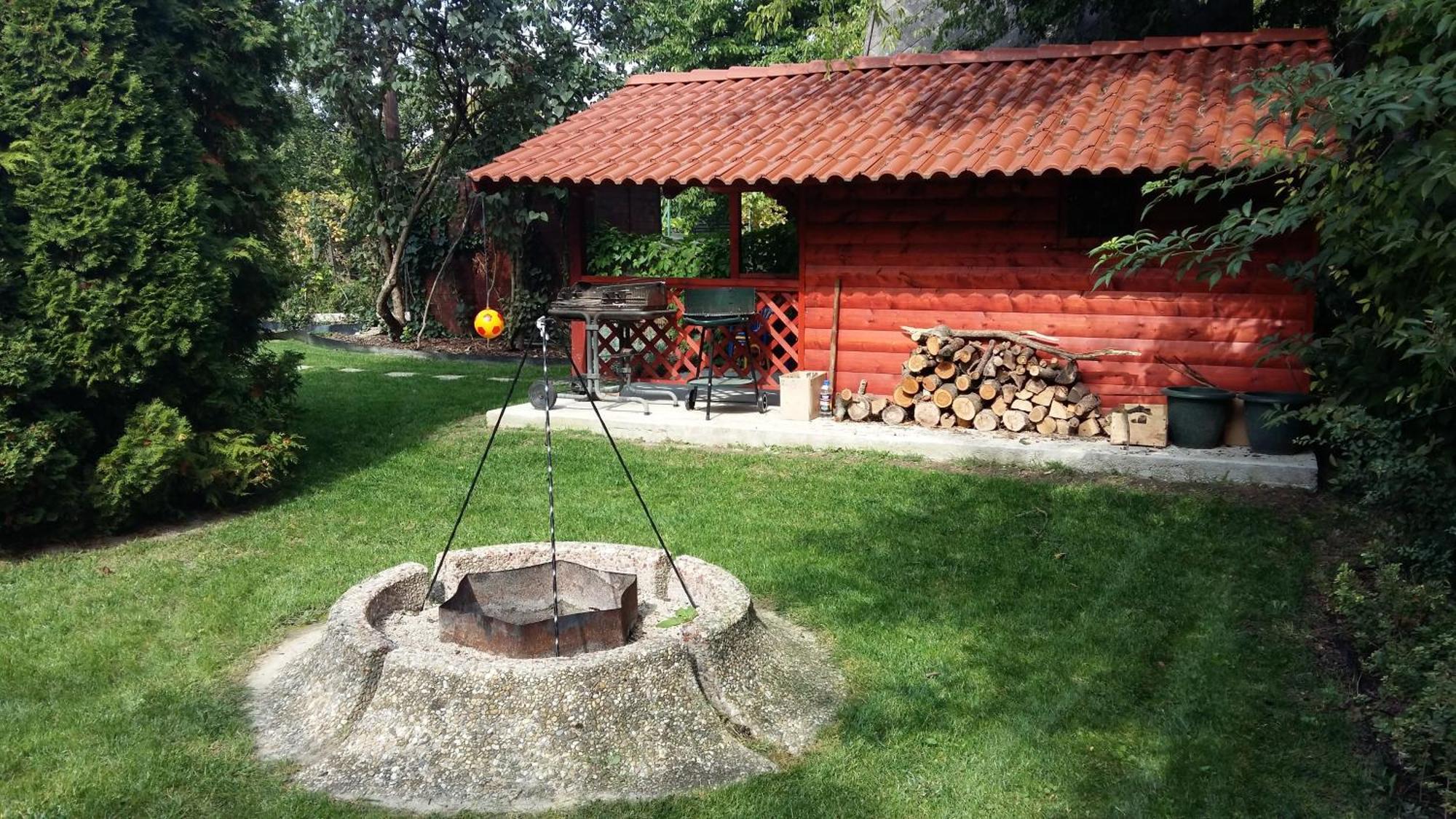 Biker Holiday Home بالاتوناكاراتيا المظهر الخارجي الصورة